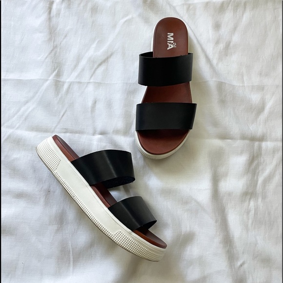 MIA | Shoes | Mia Double Strap Platform Sandals Black | Poshmark